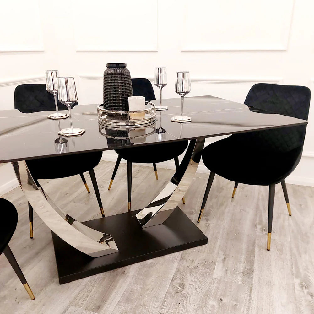 The Eclipse Dining Set - With 4 Luna Chairs